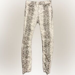 Zara White and Black Snakeskin Print Premium Denim Jeans Women’s Size 6